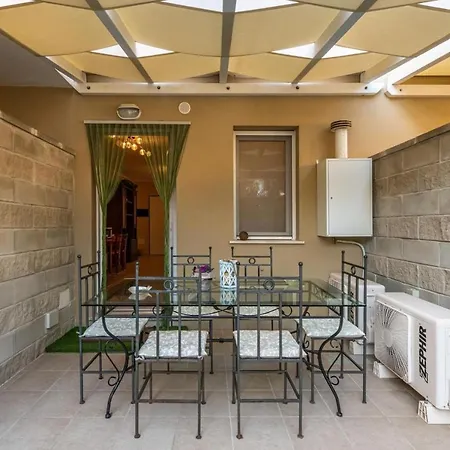 Casa Helen Сант-Антиоко