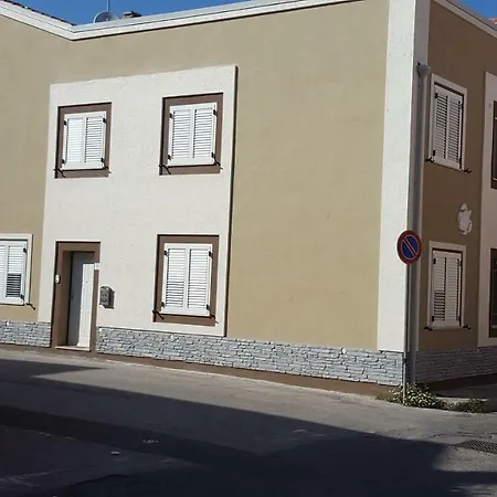 Casa Helen Апартаменты Сант-Антиоко