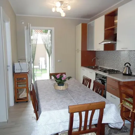 Casa Helen Appartement *